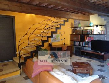 Soggiorno - Casa bifamiliare, trifamiliare in Affitto a San Miniato