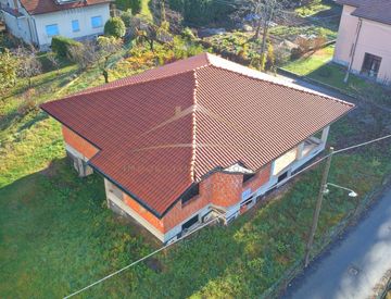 Foto 1 di 22 - Villa in Vendita in Via alla sesia 49 a Serravalle Sesia