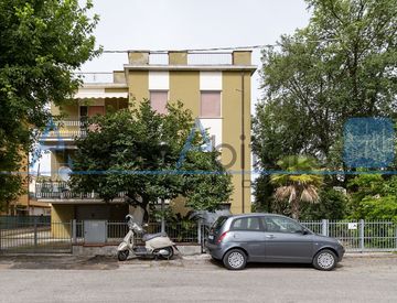 Foto 1 di 46 - Quadrilocale in Vendita in Via Gian Rinaldo Carli a Rimini