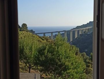 Terrazza - Casa bifamiliare, trifamiliare in Vendita in zona Centro a Ventimiglia