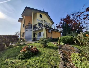 Foto 1 di 37 - Villa in Vendita in Via de andreis 36 a Palazzolo Vercellese