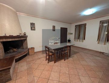 Soggiorno - Appartamento in Vendita in Strada di Larviano a Terni