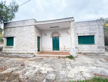 Facciata - Casa indipendente in Vendita in Contrada Canale di Pirro a Fasano