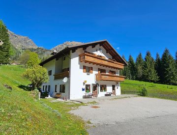 Facciata - Ristorante in Vendita in zona Gares a Canale d'Agordo
