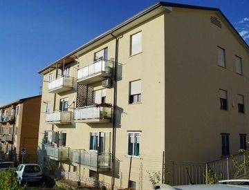 Foto 1 di 15 - Quadrilocale in Vendita in Via della Quercia a Catanzaro