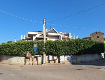 Facciata - Villa in Vendita in Via Giovanni Amendola a Caserta