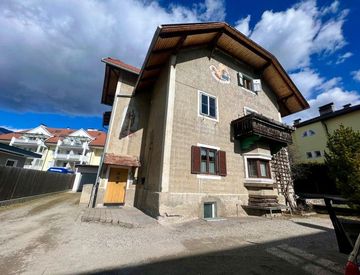Foto 1 di 10 - Casa indipendente in Vendita in Via Keilbach a Brunico