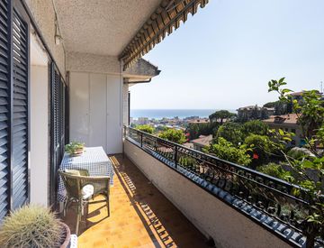Terrazza - Trilocale in Vendita in Via Conca Verde, 12 a Vallecrosia