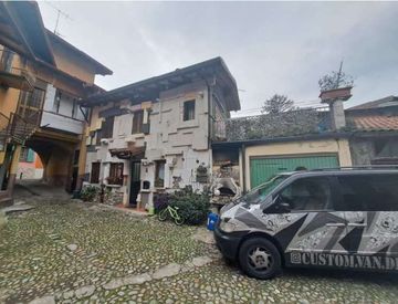Facciata - Casa bifamiliare, trifamiliare in Vendita in Via Domenico Cerini 18 a Brenta
