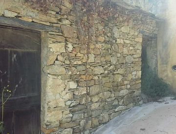 Foto 1 di 12 - Rustico, casale in Vendita in Strada Comunale del Piano a Pietrabruna