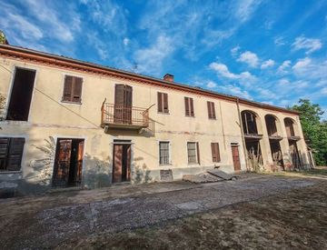 Facciata - Rustico, casale in Vendita in zona Miravalle a Portacomaro