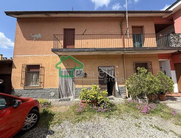 Facciata - Casa indipendente in Vendita in Via Guglielmo Marconi a Mediglia