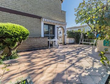 Facciata - Villetta a schiera in Vendita in Via Giuseppe Gori a Sutri