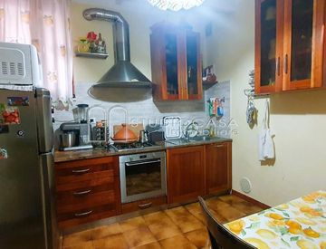 Cucina - Quadrilocale in Affitto in Via Cava a Calci