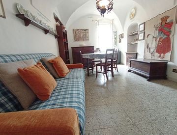 Soggiorno - Quadrilocale in Vendita in Via Cima a Dolceacqua