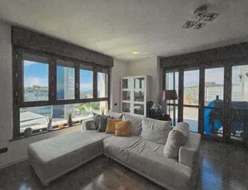 Soggiorno - Appartamento in Vendita in Viale Achille Papa a Milano