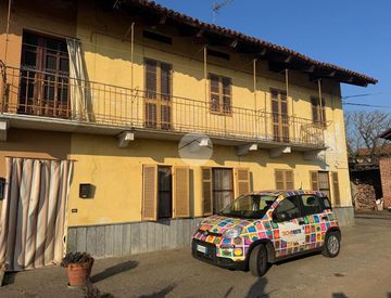 Foto 1 di 25 - Casa bifamiliare, trifamiliare in Vendita in Canton Castellazzo 26 a Gifflenga