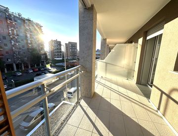 Terrazza - Trilocale in Affitto in Via Rutilia a Milano