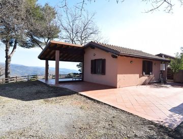 Giardino - Villa in Vendita in Località Merea 75 a Diano Arentino