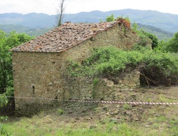 Rustico Casale in Vendita in Via di San Fabiano a Arezzo 200mq