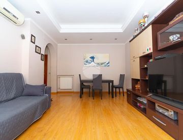 Soggiorno - Trilocale in Vendita in Via Cutigliano 49 a Roma