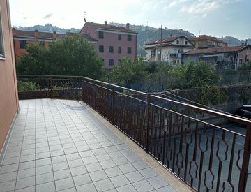 Terrazza - Bilocale in Vendita in Via Goffredo Mameli a Taggia