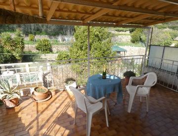 Terrazza - Rustico, casale in Vendita in Vico Giuseppe Mazzini 14 a Pontedassio
