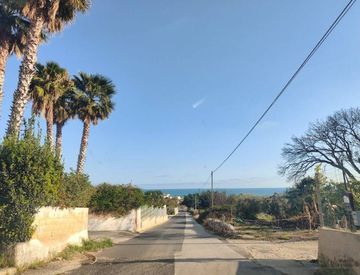 Giardino - Casa indipendente in Vendita in Contrada Torre Dammusa a Scicli