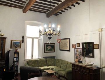 Soggiorno - Trilocale in Vendita in Via dello Sdrucciolo 20 a Todi