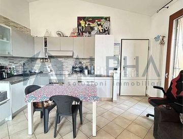 Soggiorno - Trilocale in Vendita in Via Godo a Ravenna