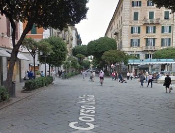 Vista - Locale commerciale in Affitto in Corso Italia a Savona