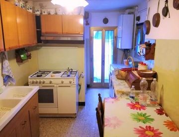 Cucina - Quadrilocale in Vendita a San Biagio della Cima
