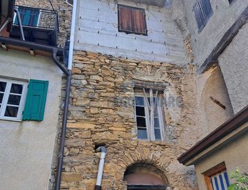 Foto 1 di 6 - Casa bifamiliare, trifamiliare in Vendita in Strada Provinciale 52 a Molini di Triora