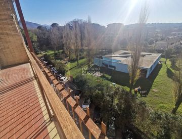 Piscina - Appartamento in Vendita in Via Martin Luther King a Terni