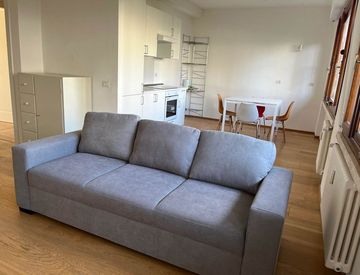 Soggiorno - Appartamento in Affitto in zona I Passi-Gagno, Porta a Lucca, Pratale-Don Bosco a Pisa