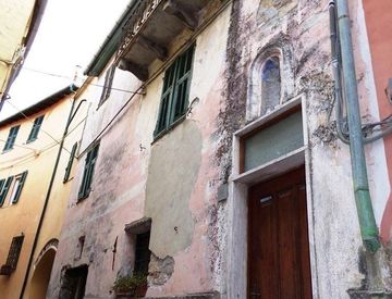 Foto 1 di 8 - Casa indipendente in Vendita in zona Torria a Chiusanico