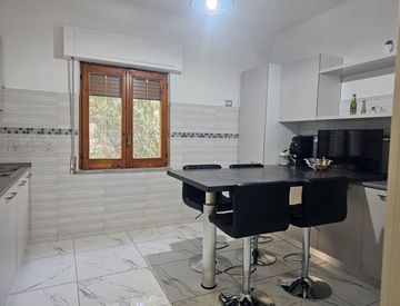 Soggiorno - Trilocale in Vendita in Via Trieste e Trento a Benevento