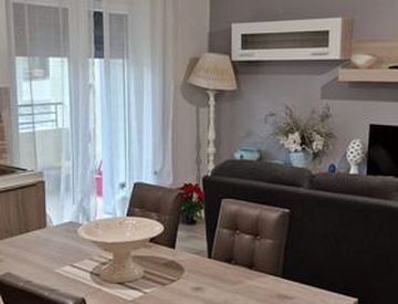 Soggiorno - Trilocale in Vendita in zona Marina di Davoli a Davoli