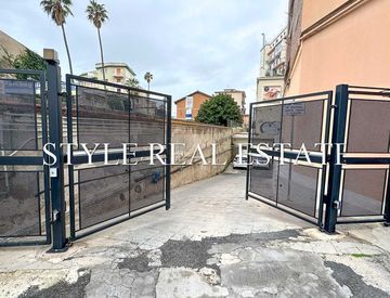 Foto 1 di 7 - Box/posto auto in Vendita in Corso Gelone 1 a Siracusa