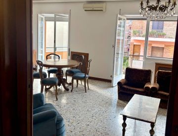 Soggiorno - Appartamento in Affitto in Via Casalmonferrato 7 a Roma
