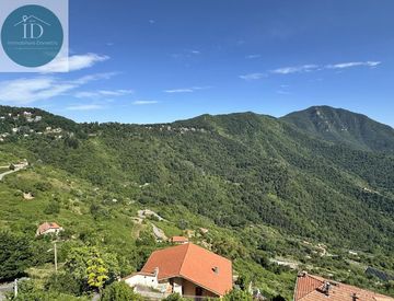Foto 1 di 50 - Appartamento in Vendita in Vicolo Antonio Podestà 1 a Bajardo