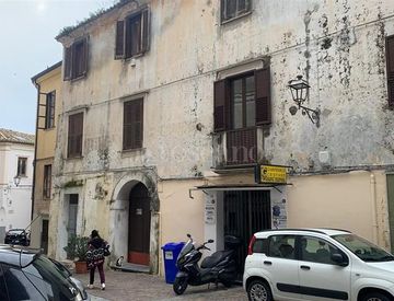 Foto 1 di 7 - Quadrilocale in Vendita in Via Damiano Assanti a Catanzaro