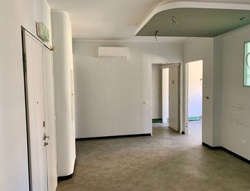 Stanza - Ufficio in Affitto in Via Martiri della Liberazione a Chiavari