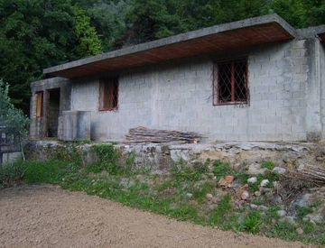 Foto 1 di 13 - Rustico, casale in Vendita a Apricale