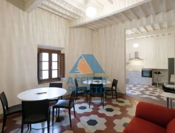 Soggiorno - Monolocale in Affitto in zona Centro Storico a San Miniato