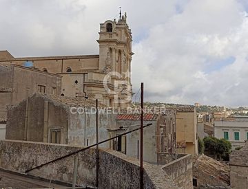 Foto 1 di 28 - Rustico, casale in Vendita in Via Pizzo 19 a Modica