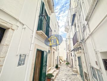 Vista - Casa indipendente in Vendita in Via Santo Stefano a Putignano