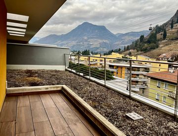 Terrazza - Trilocale in Vendita in Via Piani d'Isarco a Bolzano