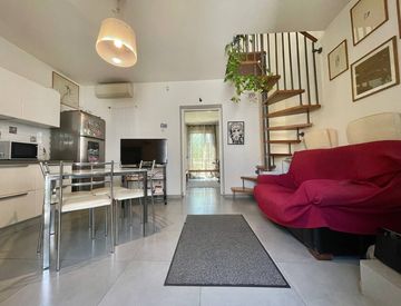Soggiorno - Trilocale in Vendita in Viale Carlo Zavagli 58 a Rimini