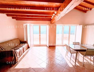 Terrazza - Trilocale in Vendita in Strada Provinciale 14 a Ranzo